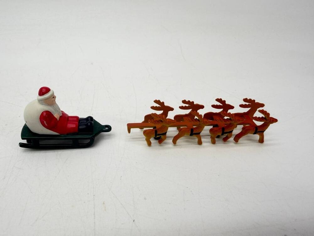 Department 56 Up On The Roof Top Santa Sleigh Reindeer #5139-0 Cast Metal